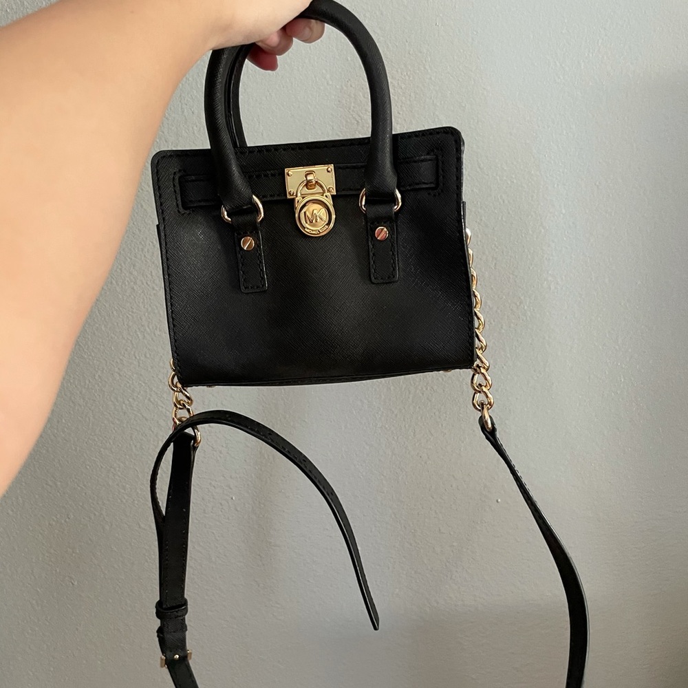 Michael kors mini body cross bag